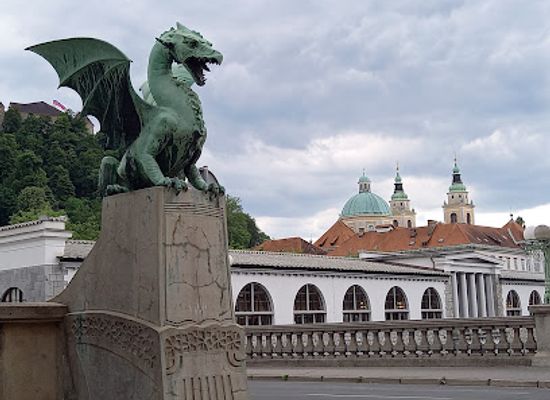 slovenia/littoral/landmark/dragon-bridge