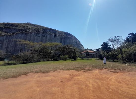 mozambique/manica-province/landmark/cabeca-do-velho