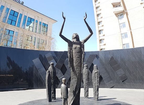 kazakhstan/nur-sultan/landmark/pamyatnik-golodomoru