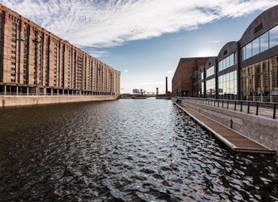 united-kingdom/lancashire/landmark/stanley-dock