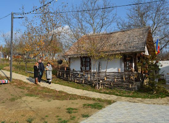 moldova/bessarabia/landmark/vatra-dumeniului