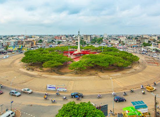 benin/cotonou/aidjedo/landmark/red-star-square