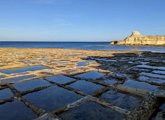 malta/hondoq-bay/landmark/salt-pans