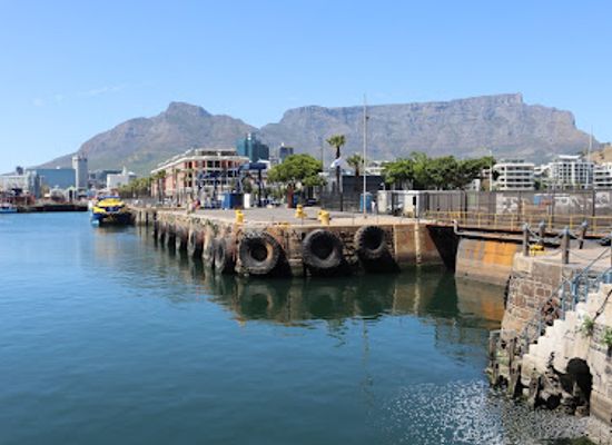 south-africa/cape-town/city-bowl/landmark/nobel-square