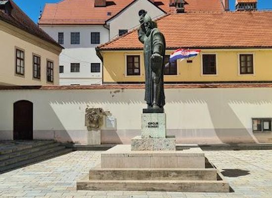 slovenia/drava/landmark/monument-to-gregory-of-nin