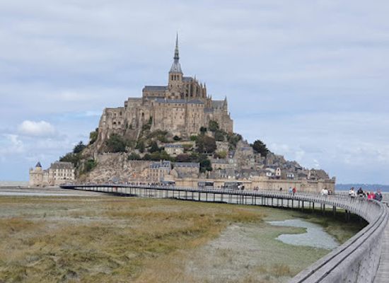 france/mont-saint-michel-bay/landmark/porte-de-l-avancee