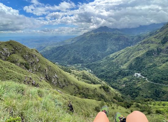 sri-lanka/ella/landmark/little-adam-s-peak-trailhead