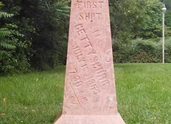 pennsylvania/gettysburg-battlefield/landmark/battle-of-gettysburg-first-shot-marker