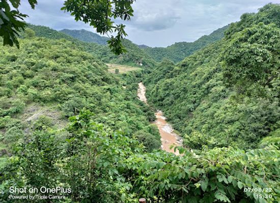 india/eastern-ghats/landmark/borra-caves