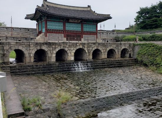 south-korea/suwon/landmark/seosamchi
