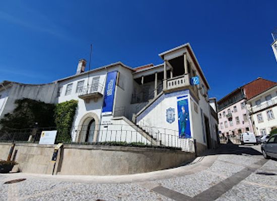 portugal/viseu/landmark/almeida-moreira-museum