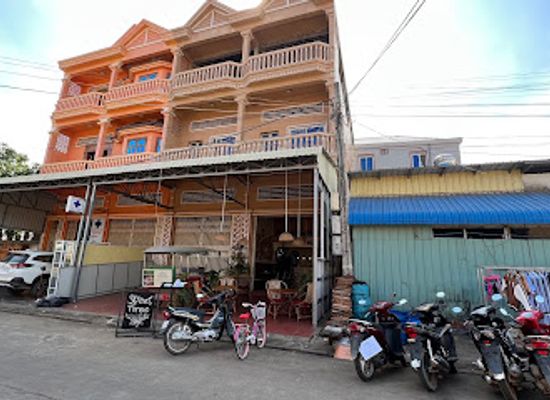 cambodia/kratie/landmark/street-three-eatery-kratie