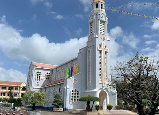 vietnam/quy-nhon/landmark/quy-nhon-cathedral