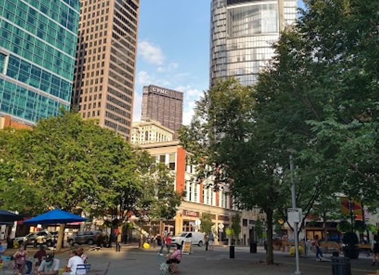 pennsylvania/pittsburgh/downtown-pittsburgh/landmark/market-square