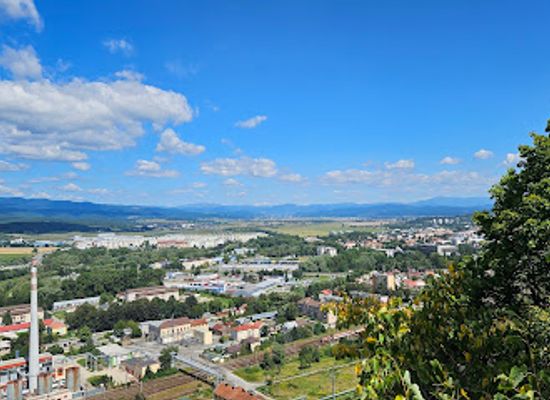 slovakia/banska-bystrica-region/landmark/pusty-hrad