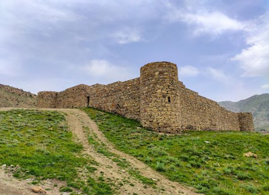armenia/vayots-dzor/landmark/gevorg-marzpetuni-tapi-castle