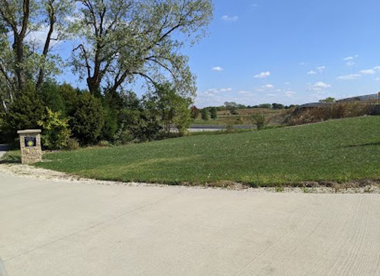 kansas/cross-timbers/landmark/sunflower-hills-golf-course