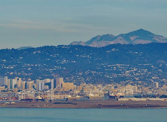 california/oakland/landmark/port-of-oakland