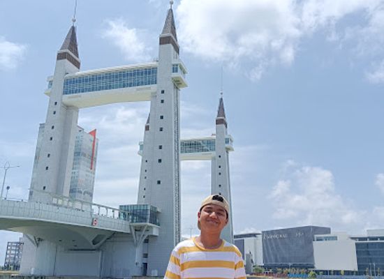 malaysia/terengganu/landmark/jambatan-angkat-kuala-terengganu