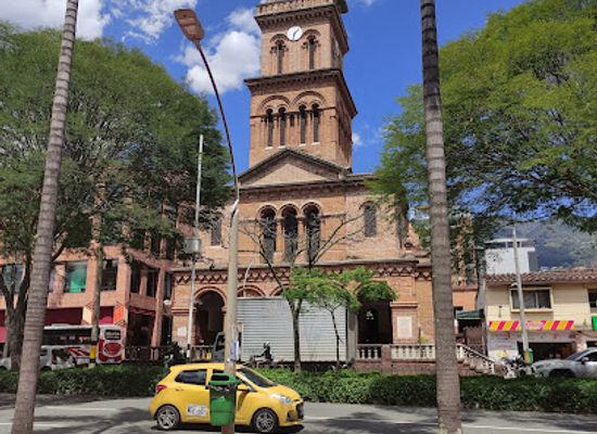 colombia/medellin/el-poblado/landmark/parque-de-el-poblado