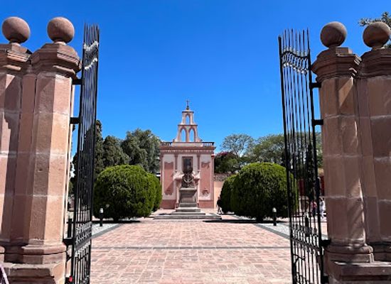 mexico/queretaro/landmark/pantheon-of-illustrious-queretanos