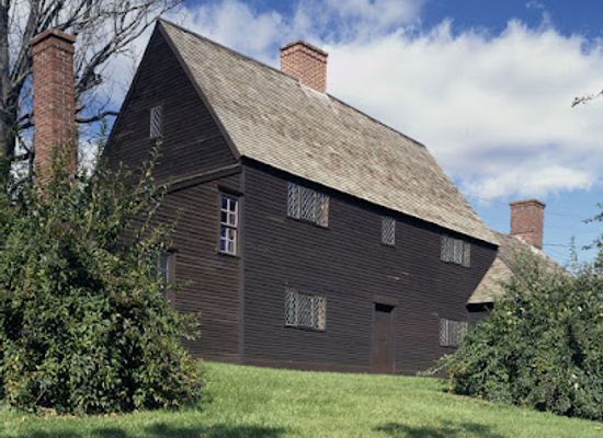 new-hampshire/lakes-region/landmark/jackson-house
