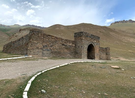 kyrgyzstan/fergana-valley/landmark/tash-rabat