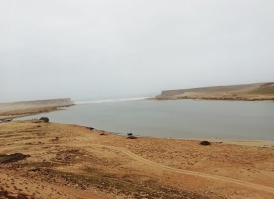oman/dhofar-region/landmark/mina-samhrm-qarab-smbwq