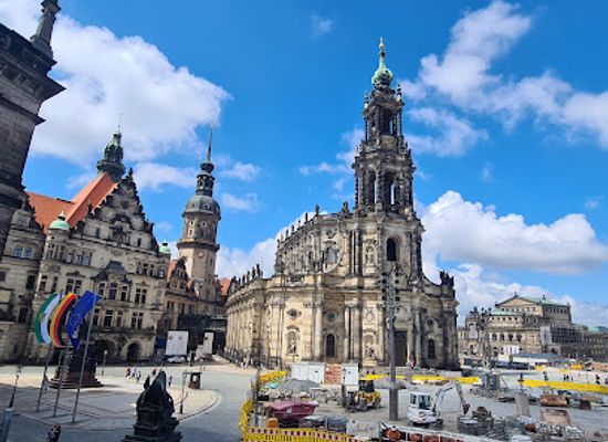 germany/saxony/landmark/schlossplatz