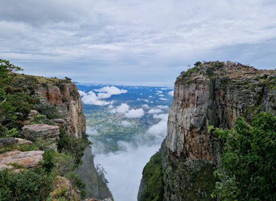 angola/central-highlands/landmark/tundavala-gap