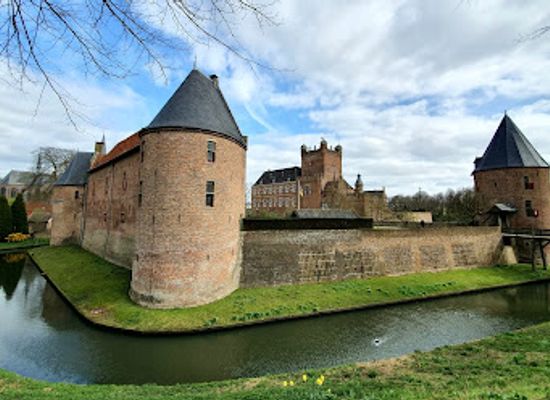 netherlands/achterhoek/landmark/kasteel-huis-bergh