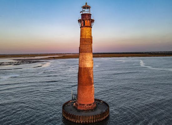 south-carolina/folly-beach/landmark/morris-island-lighthouse