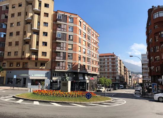spain/oviedo/landmark/monument-to-alejandro-casona
