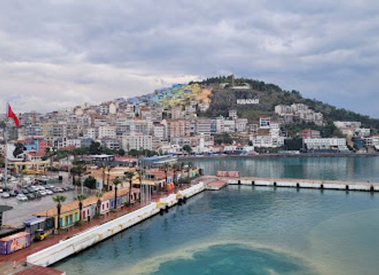 turkiye/kusadasi/landmark/kusadasi-port-turkiye