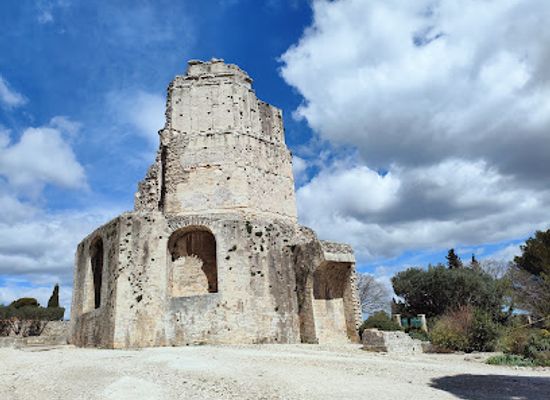 france/nimes/landmark/tour-magne