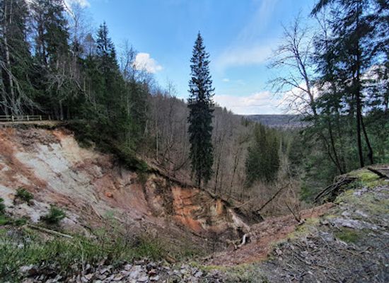 latvia/vidzeme/landmark/raganu-katls