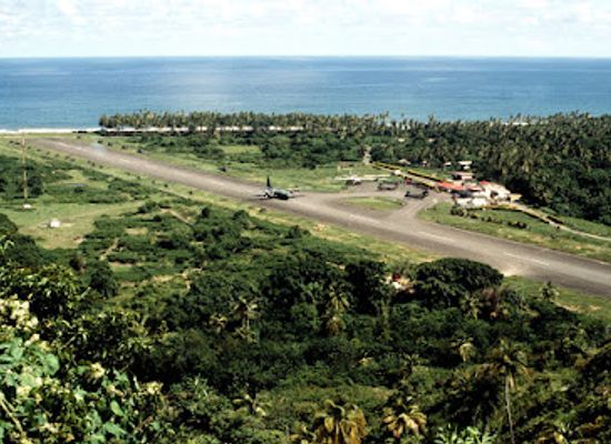 grenada/grenville/landmark/revolutionary-relic-planes