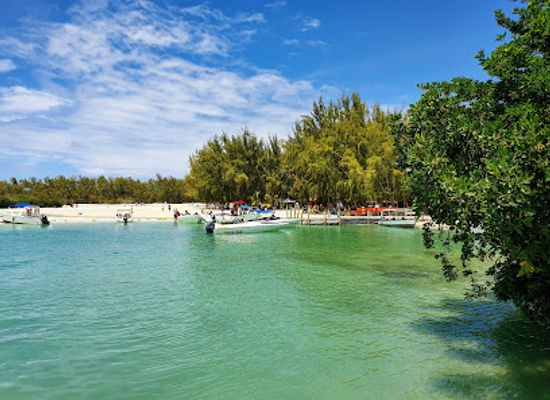 mauritius/ile-aux-cerfs/landmark/ile-aux-cerfs-leisure-island