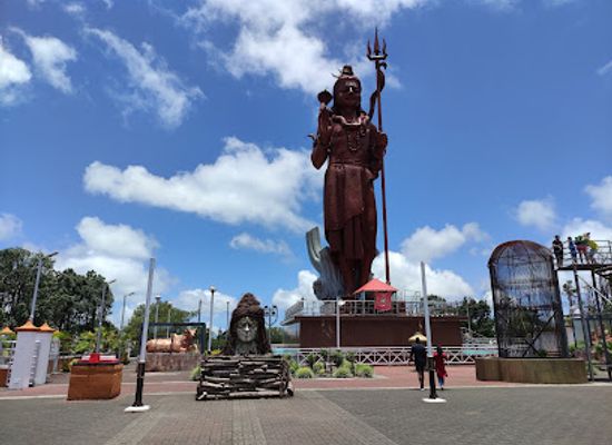 mauritius/ganga-talao/landmark/lord-shiva-grand-bassin-hindu-temple