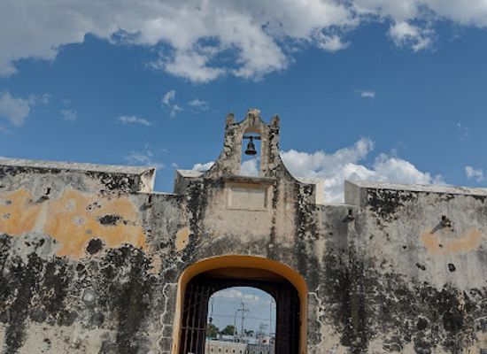 mexico/campeche/landmark/xmuch-haltun-botanical-garden