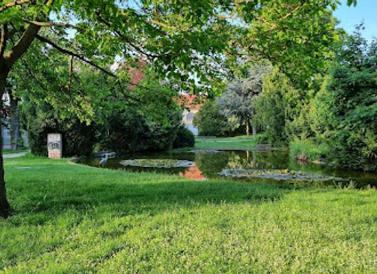 austria/vienna-woods/landmark/maurer-rathaus-park