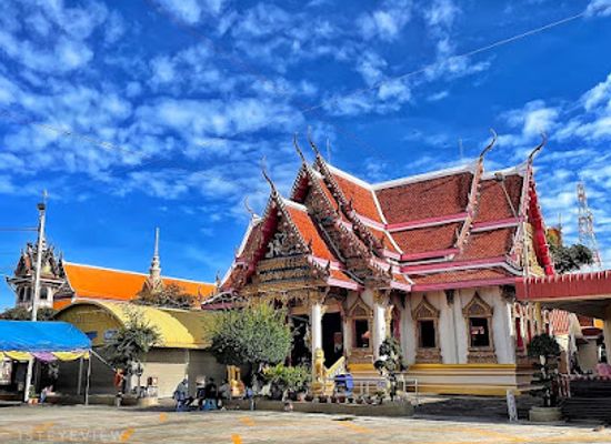 thailand/hua-hin/plearn-wan/landmark/wat-hua-hin
