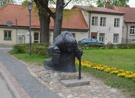 latvia/cesis/landmark/old-man-time