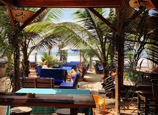 cote-d-ivoire/assinie/landmark/kame-surf-camp-school-assinie-cote-d-ivoire