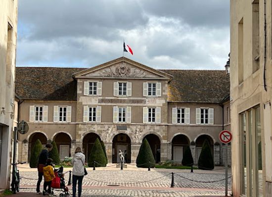 france/burgundy-vineyards/landmark/domaines-et-chateaux-de-bourgogne-reunis