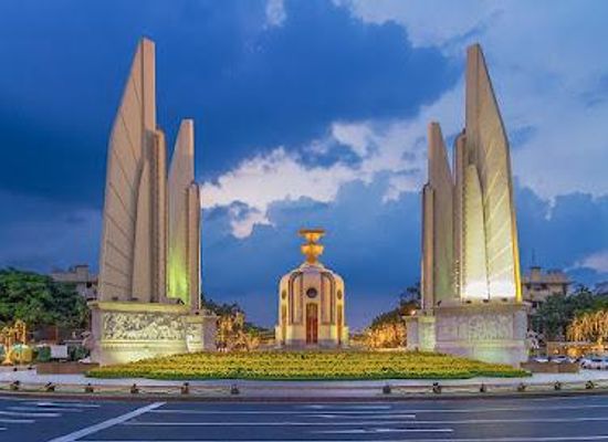 thailand/rattanakosin/landmark/democracy-monument