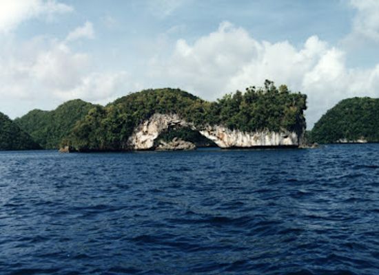 palau/babeldaob/landmark/belau-national-museum