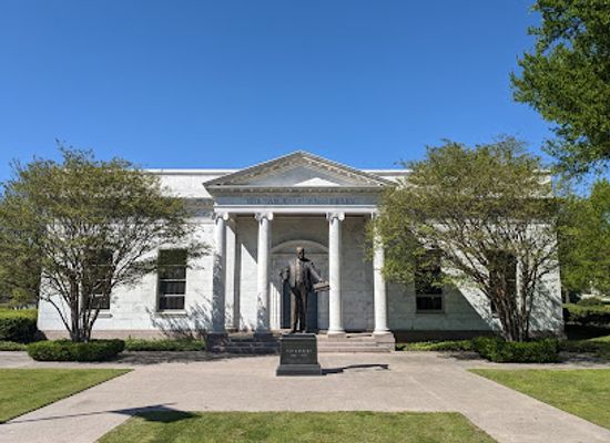 texas/south-texas/landmark/sam-rayburn-house-state-historic-site