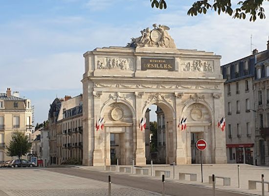 france/nancy/rives-de-meurthe/landmark/porte-desilles