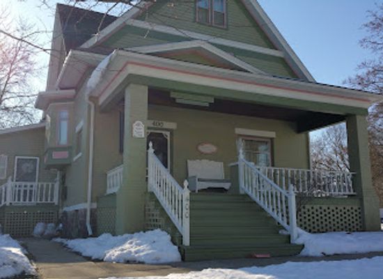 michigan/mount-pleasant/landmark/pleasant-dreams-bed-and-breakfast